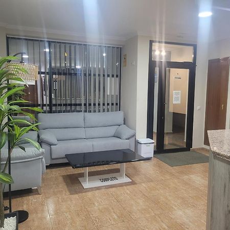 Hostal Restaurante El Paraiso Дон Бенито Екстериор снимка