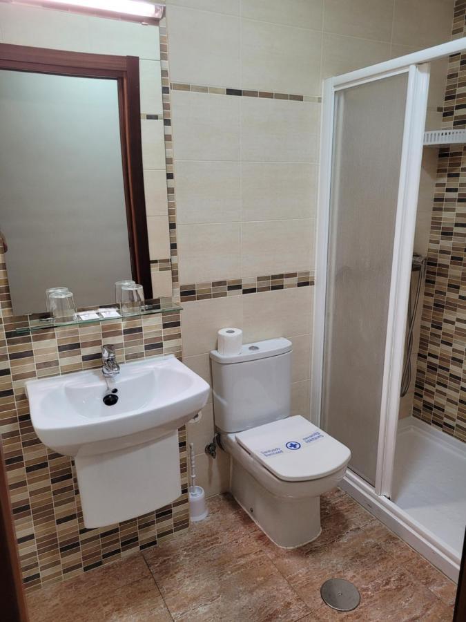Hostal Restaurante El Paraiso Дон Бенито Екстериор снимка