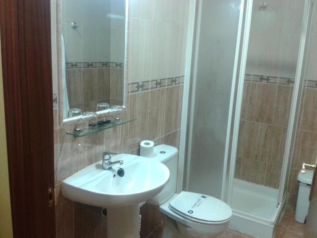 Hostal Restaurante El Paraiso Дон Бенито Стая снимка