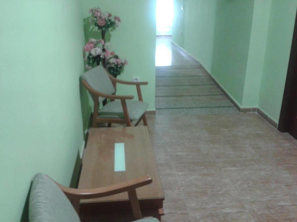 Hostal Restaurante El Paraiso Дон Бенито Екстериор снимка